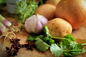 Garlic, potatoes, coriander, spring greens & onions can all be re-grown Garlic, potatoes, coriander, spring greens & onions can all be re-grown